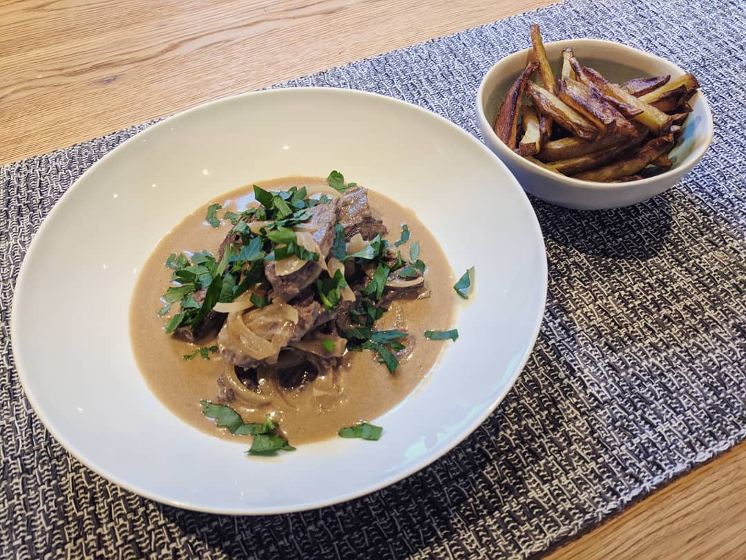 Beef stroganoff